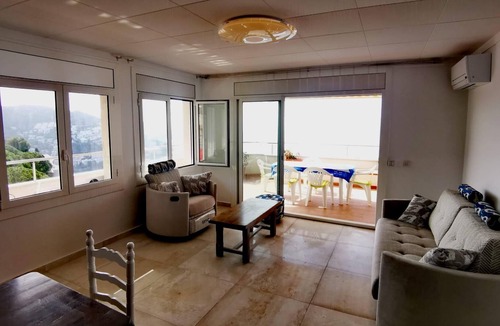 Almadraba-Canyelles Apartment | JOAN MARGARIT 2-B -Exceptional view of the Mediterranean with communal pool.