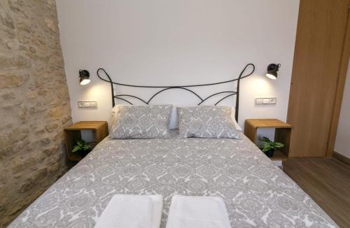 Las Ventas de Santa Lucia House | La Bodega de Puy