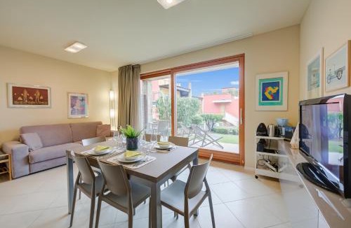 Toscolano Maderno Apartment | La Casa di Gioia - shared pool & view - Happy Rentals