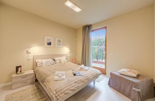 Toscolano Maderno Apartment | La Casa di Gioia - shared pool & view - Happy Rentals