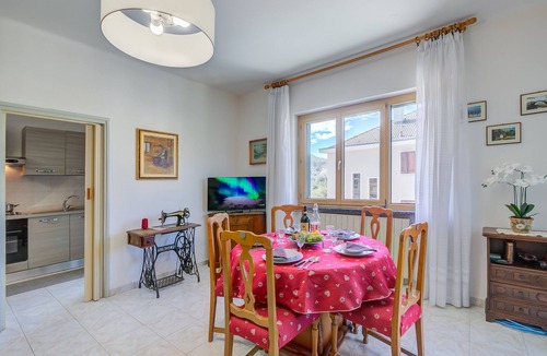Trontano Apartment | La Casa di Guido Hiking Skiing And Lakes, Trontano, Italy