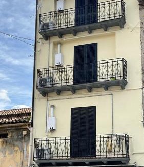 Cosenza Bed & Breakfast | LA CASA DI Jo