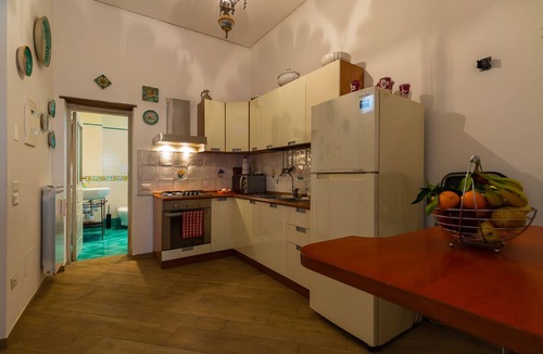 Rione Duomo Apartment | La Casa di Nonna LellaTraditional apartment in the historic center
