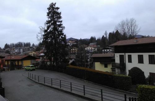 Selvino Apartment | LA CASA DI PUFFY