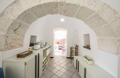Cozzana House | La Casa Sulla Roccia Trulli Pool, Monopoli, Italy