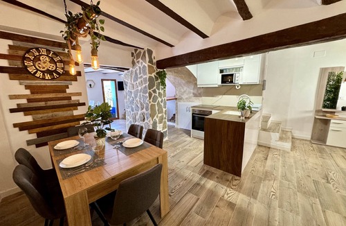 Chulilla House | La Casucha de Chulilla, design house for dream stays.
