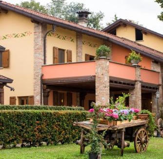 Monguzzo House | La Cavallina azienda agrituristica