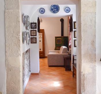 Sulmona House | La Corte dell'Annunziata - Casa in centro con giardino