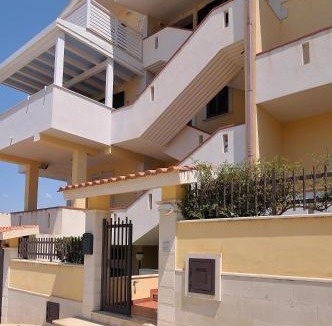Cava dʼAliga Apartment | La dimora del Sole