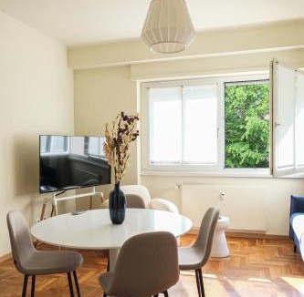 Tirano Apartment | La Maison 2 min walk to Bernina Express