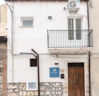 Caltabellotta Bed & Breakfast | LA MANDORLA Luxury Rooms