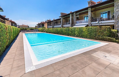 Raffa Apartment | La Perla 19 Apartment by Wonderful Italy