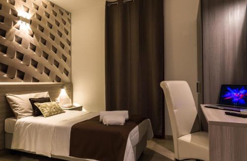 Olbia House | La Piazzetta Guest House