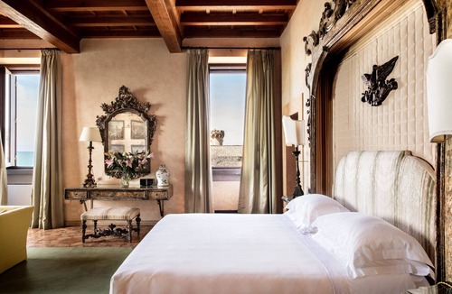 Palo Laziale Hotel | La Posta Vecchia Hotel