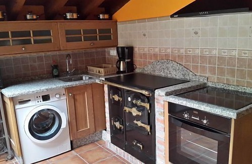 Santianes de Ola Cottage | La Pumarada house for 3 people