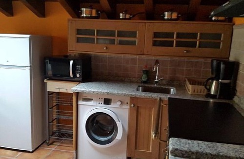 Santianes de Ola Cottage | La Pumarada house for 3 people