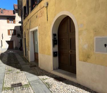 Pettenasco House | LA RONDINE