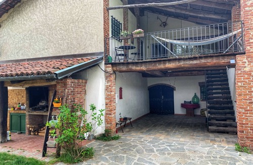 Castelnuovo don Bosco House | La Soffitta del Malvasia Country house among the vineyards of Monferrato Astigiano