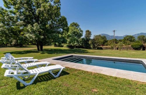 Les Preses Villa | La Solfa casa aislada con piscina y jardín
