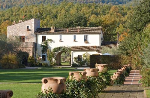 Avigliano Umbrio Resort | La Tenuta Dei Ciclamini