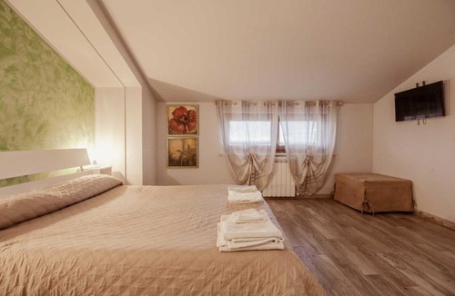Norcia House | La Vineria
