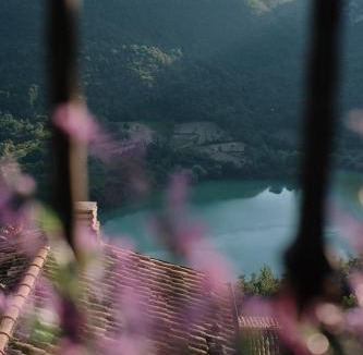 Ascrea Apartment | Lago del Turano - La Taverna con cucina open space e free WI-FI