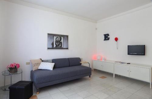 Porto Ceresio Apartment | Lake Front 138