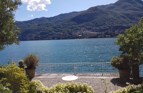 Carate Urio Apartment | Lakeside Serenity/Terrace