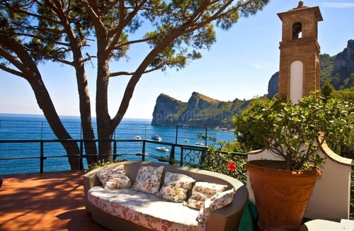 Pogerola Villa | Large 7 bedroom villa with private pool in the Amalfi Coast.