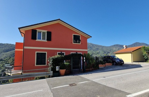 Solaro Villa | Large Villa 20+ 5 Terre Garden