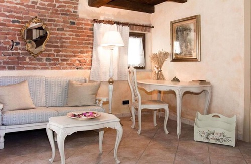 Airasca House | LAVENDER ROOM.