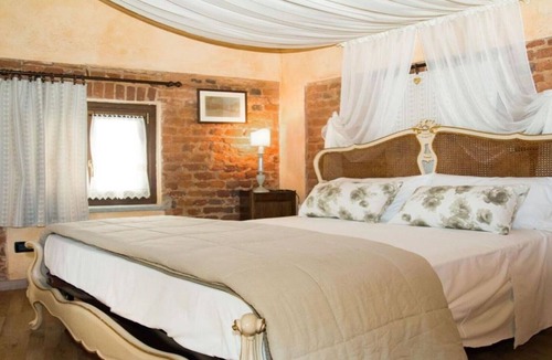 Airasca House | LAVENDER ROOM.