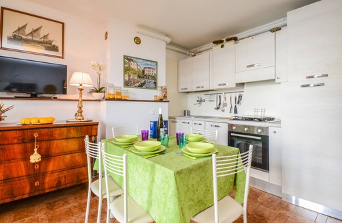 Gargnano Apartment | LAWRENCE'S FORMER MANSION WITH BALCONY AND LAKE VIEW