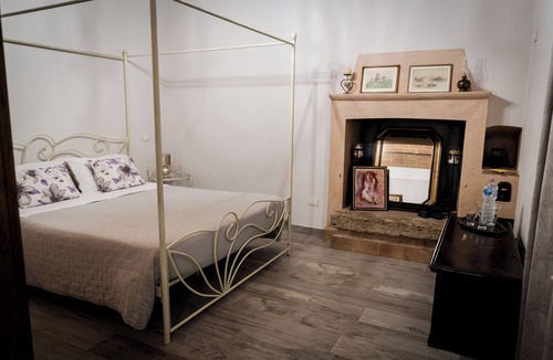 Castel dell’Aquila Bed & Breakfast | LaZita B&B