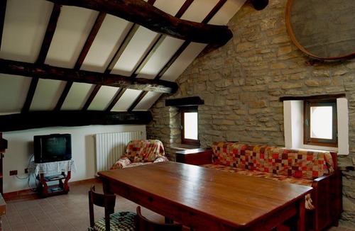 Castel del Rio Apartment | Le Fontanelle