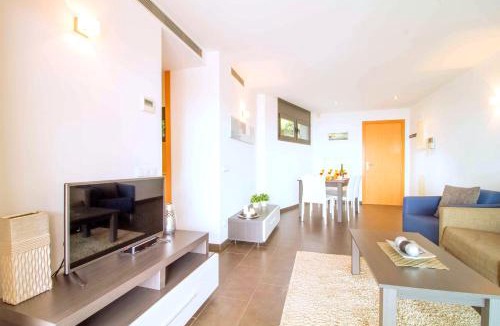 Almadraba-Canyelles Apartment | LEON INMO Apartment Estefania - 10320