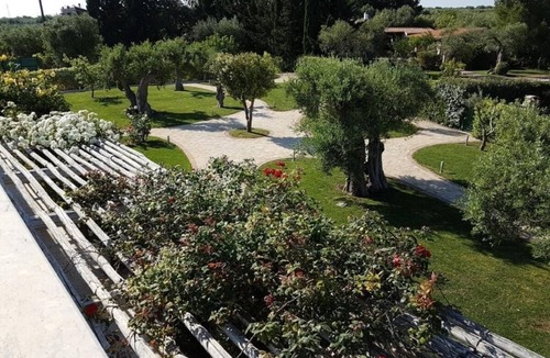 Conversano Villa | Leralora House - Olive Tree. Elegant villa with swimming pool, a stone's throw from the sea