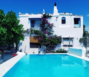 Aldover House | Les Olles