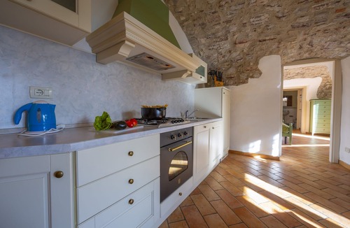 Liano-Formaga Apartment | Liano Iris - Terrace & parking place, Gargnano, Italy