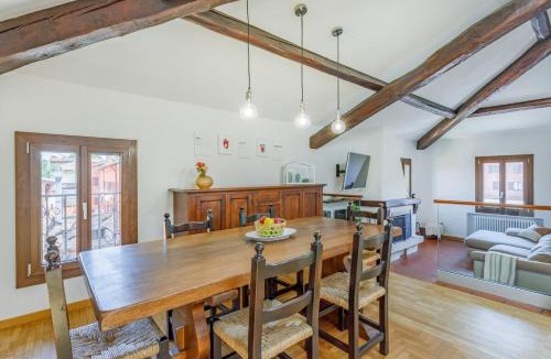 Montale Apartment | Little Cottage near Ferrari's City