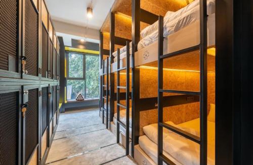 Ban Phan Thom Hostel | LOBSUEK Hostel