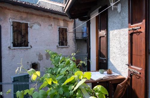Gargnano Bed & Breakfast | Locanda Genzianella