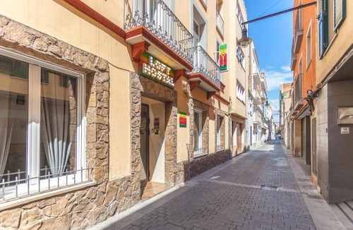 Lloret Town Center Hostel | LOFT Hostal