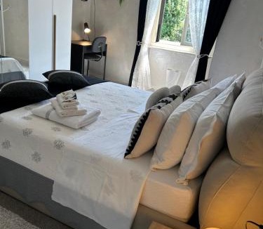 Vittoria Apartment | Loft NUOVO vicino al centro - OASI Relax