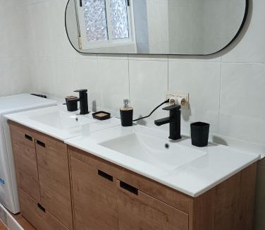 Ayna Apartment | Los picarzos apartamento