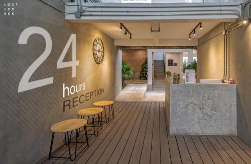 Bang Khun Phrom Hostel | Lost Inn BKK