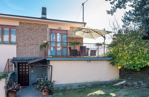 Castagnole Monferrato Apartment | Lovely apartment for 5 people with WIFI, A/C, TV and terrace