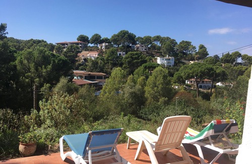 Begur Villa | Lovely air-conditioned villa close to sandy beach, shops and restaurants