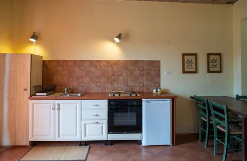Villa Santa Maria Apartment | Lovely apartment for 4 guests with WIFI, pool, A/C, TV, balcony and pets allowed