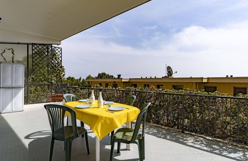 Capo Mimosa-Rollo Apartment | Lovely apartment for 6 people with WIFI, TV and terrace